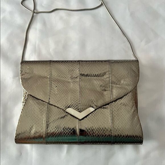 Vintage Clutch  - Picture 1 of 4